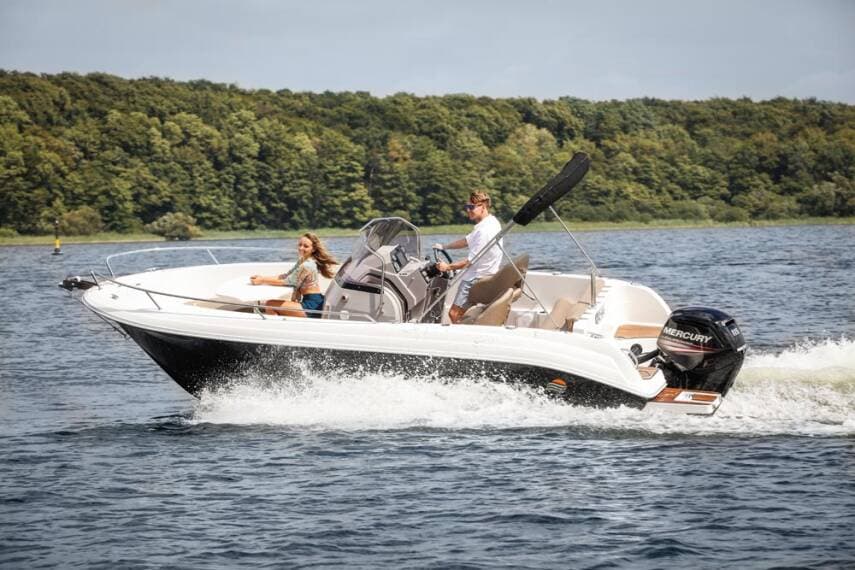 Atlantic Marine Open 625 Standart Aksesuarlı Tekne