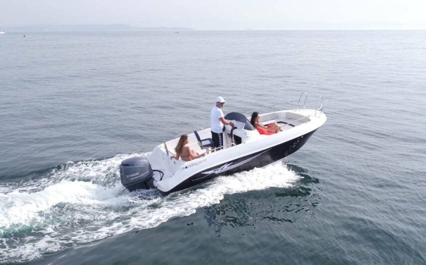 Moonday Yatch 540 SD Standart Aksesuarlı Tekne