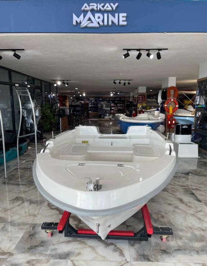 Safter 400 Standart Aksesuarlı Tekne
